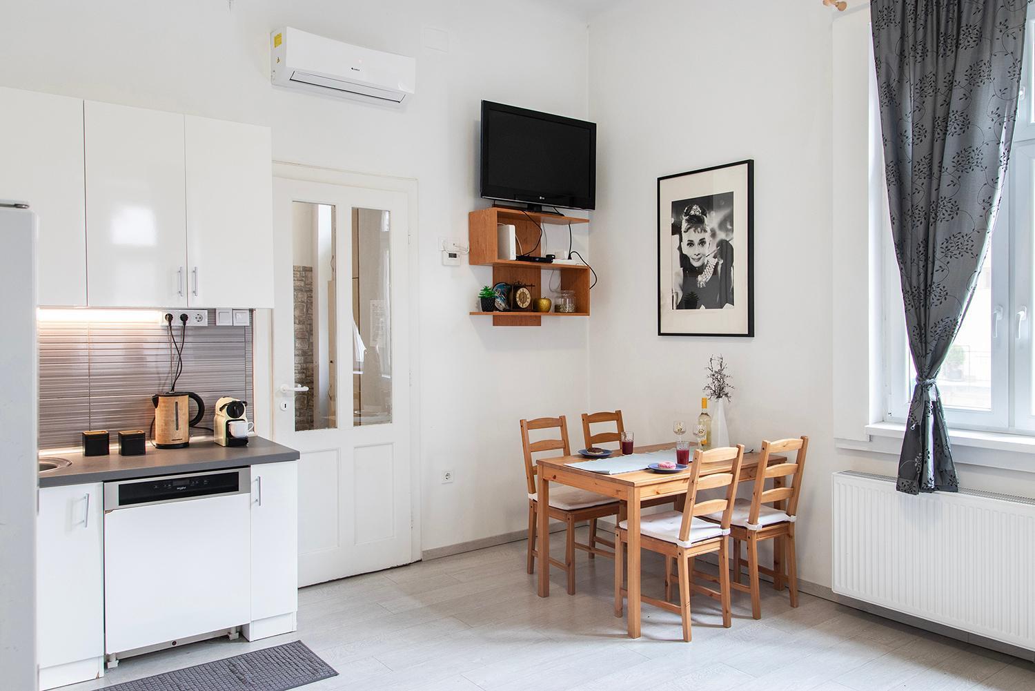 Dora Apartment Near Buda Castle With Parking! Budapeşte Dış mekan fotoğraf