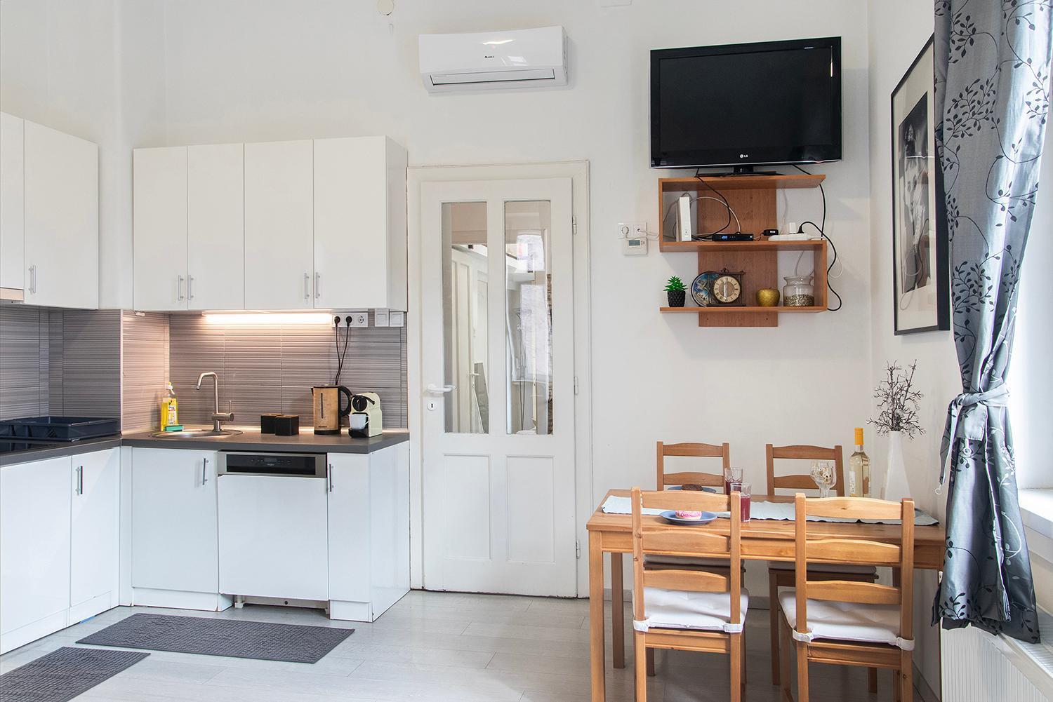 Dora Apartment Near Buda Castle With Parking! Budapeşte Dış mekan fotoğraf
